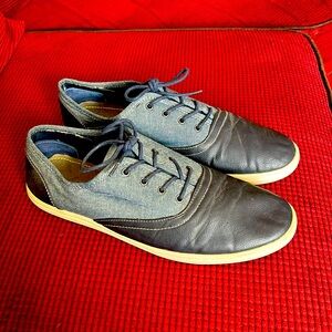 Men’s Call It Spring Navy Blue Oxford casual shoes, size 9.5.